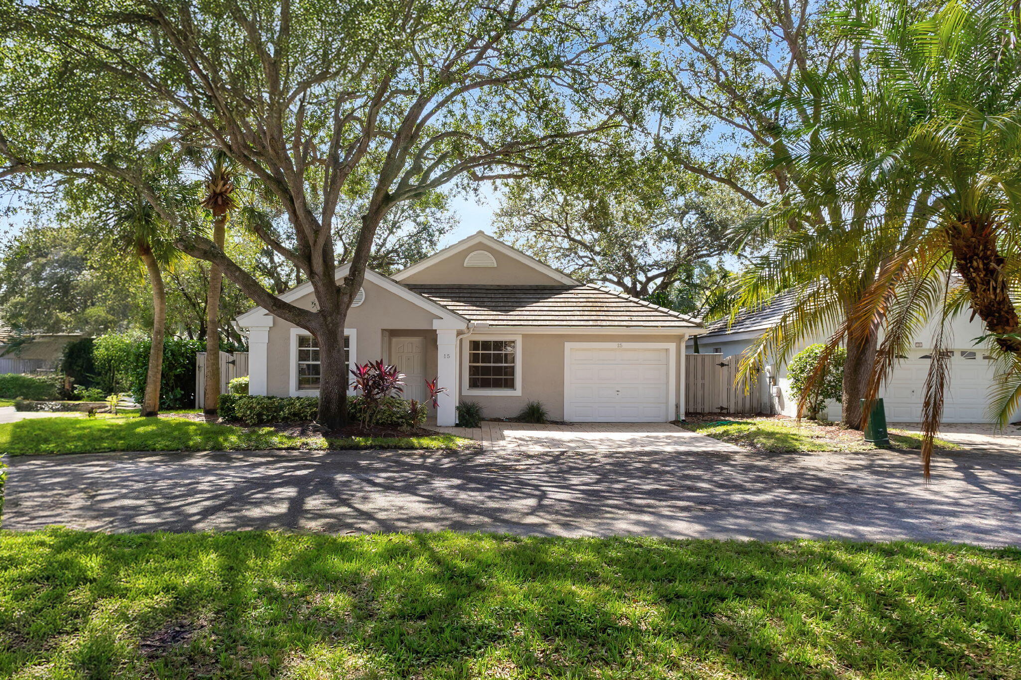 Palm Beach Gardens photo 1