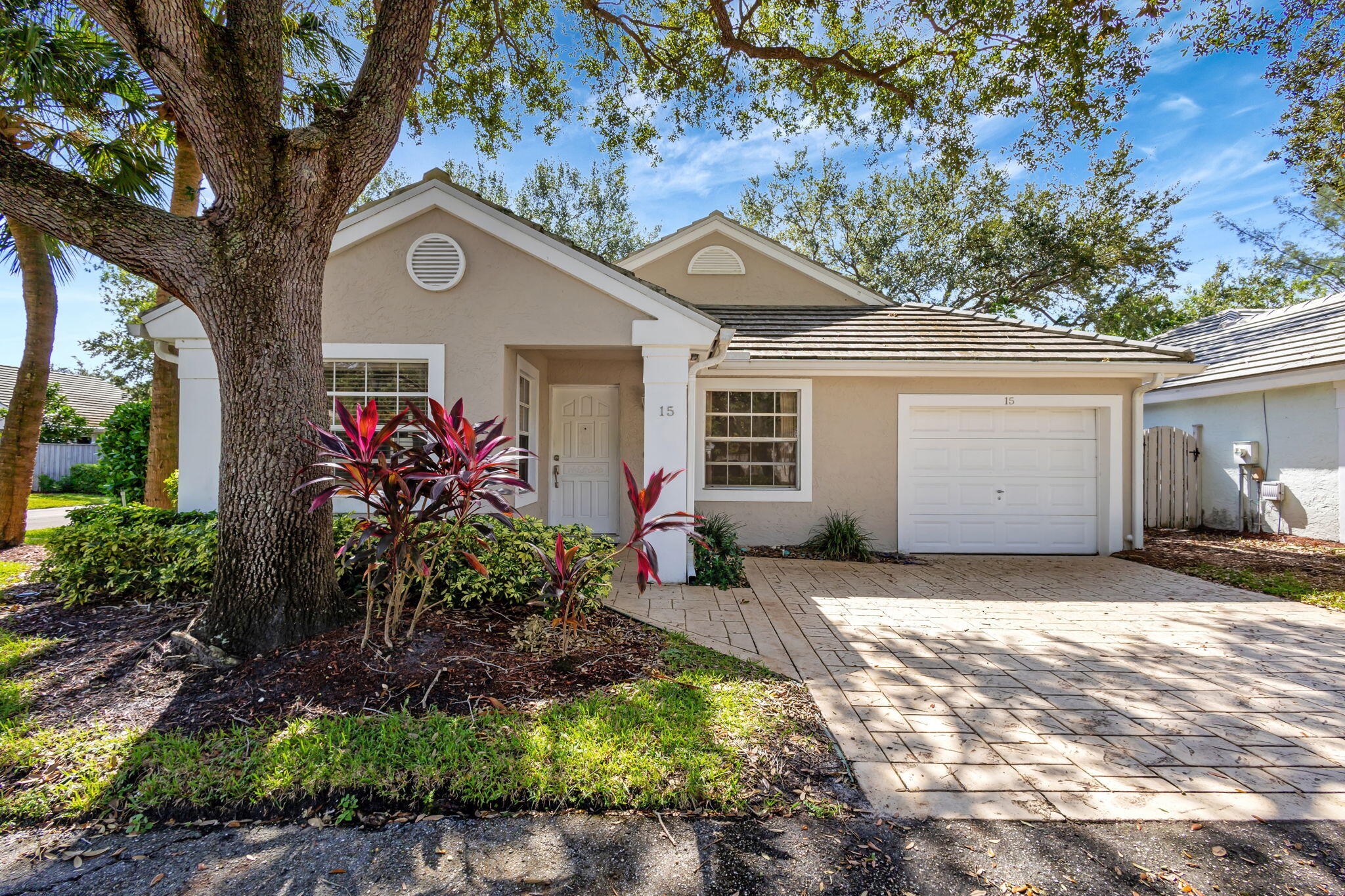 Palm Beach Gardens photo 2