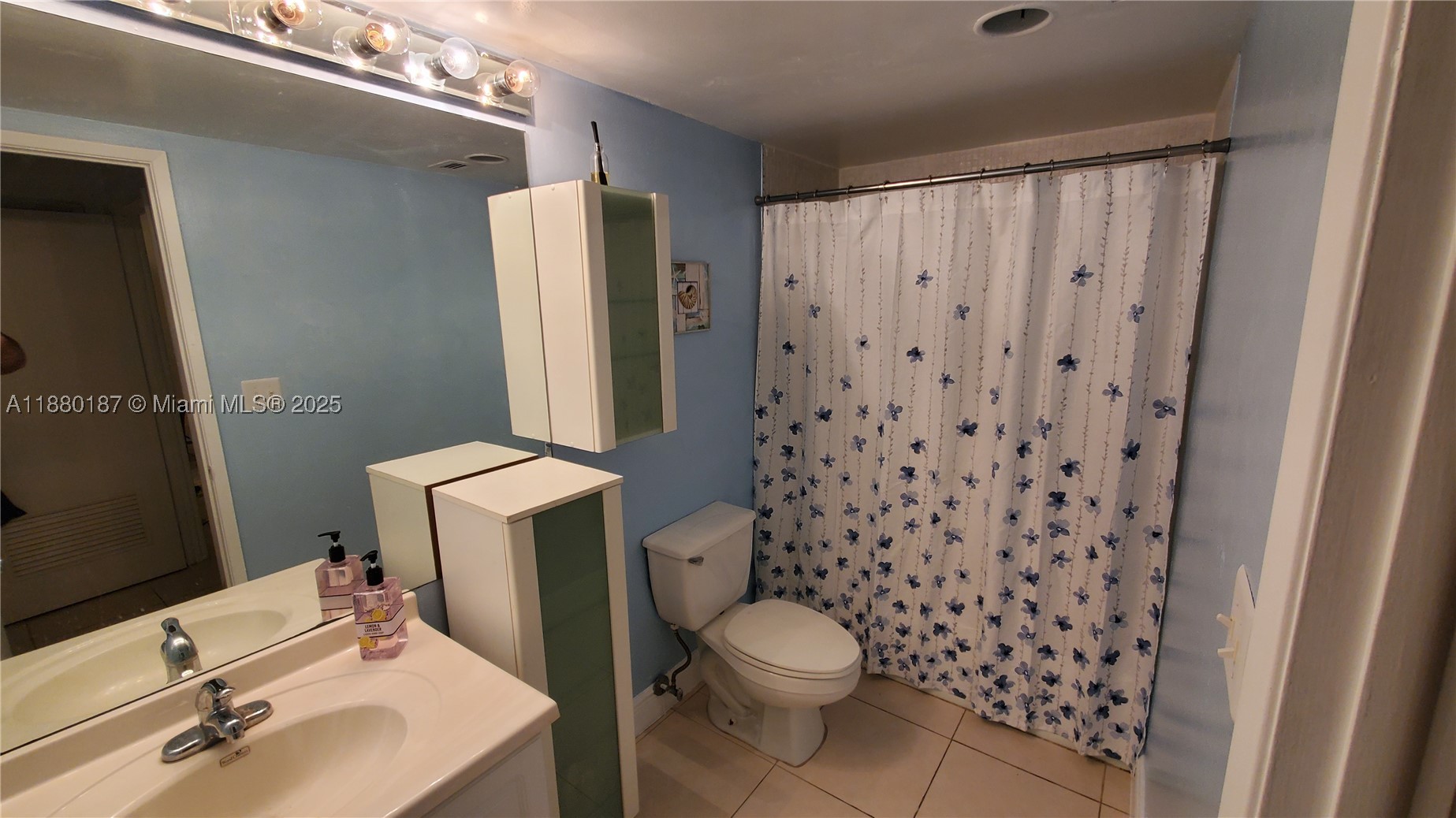 Sunny Isles Beach photo 2