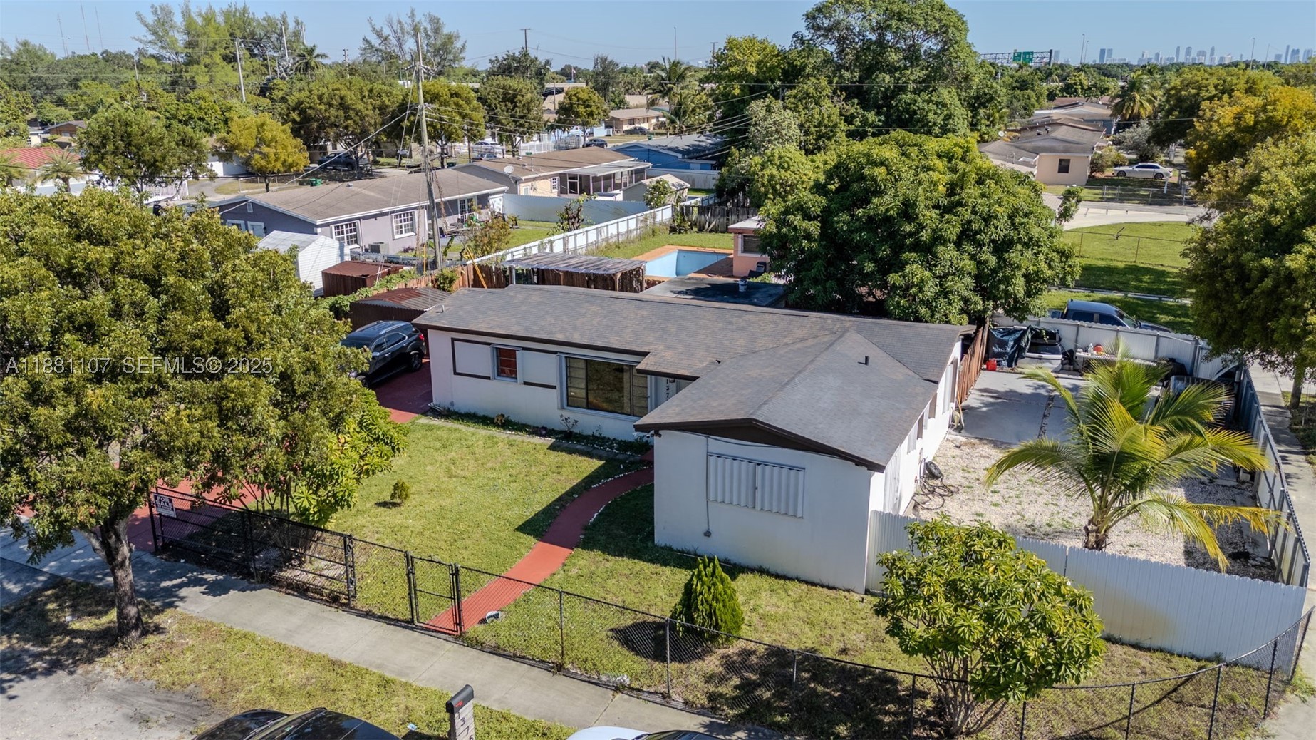 Miami Gardens photo 2