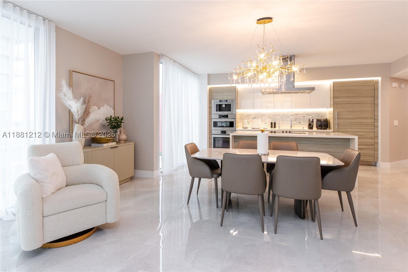 Sunny Isles Beach photo 1