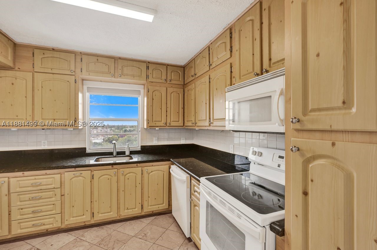 North Miami Beach photo 5