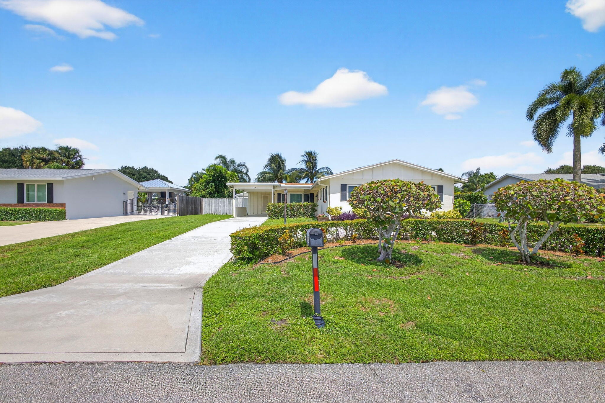 Palm Beach Gardens photo 2