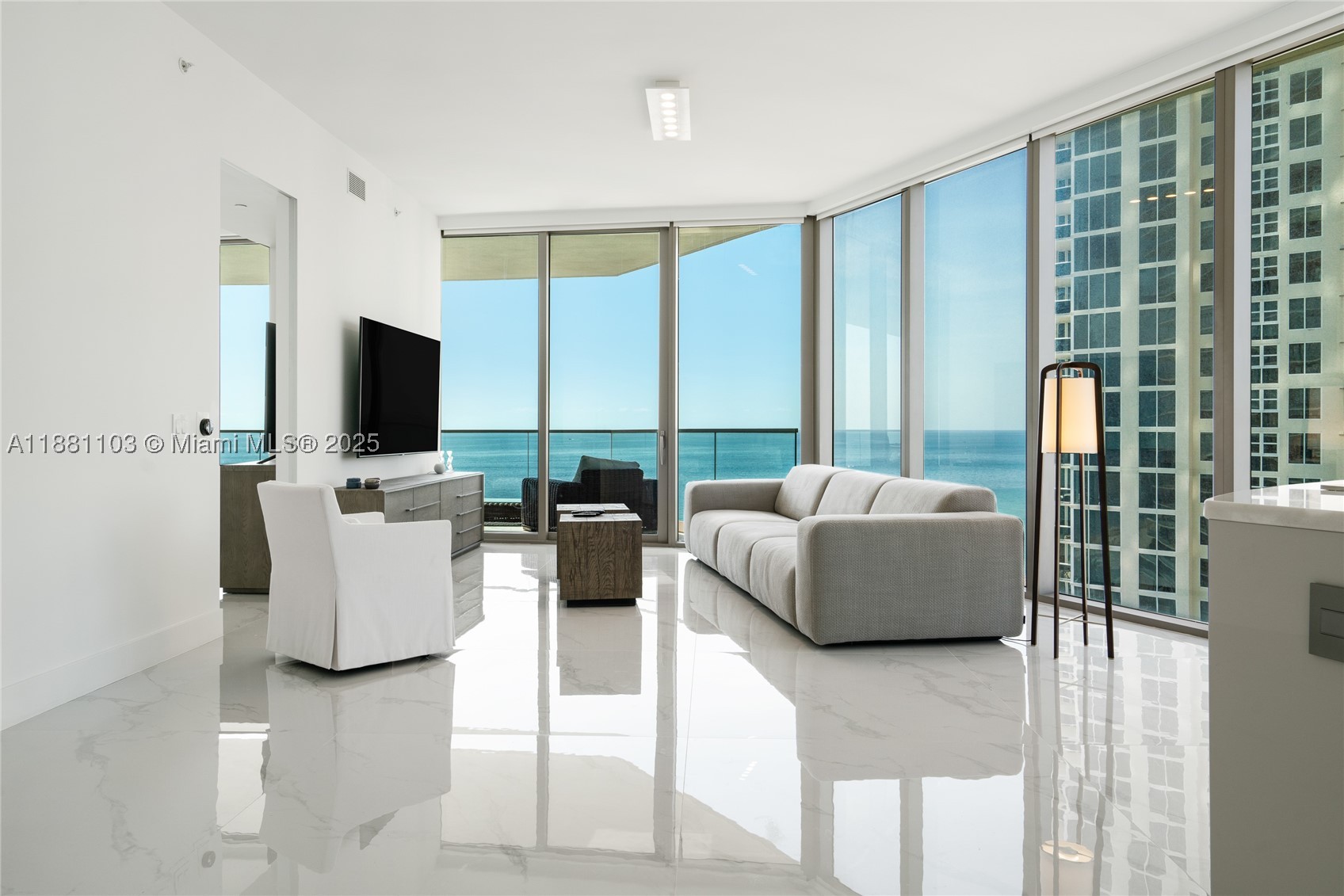 Sunny Isles Beach photo 1