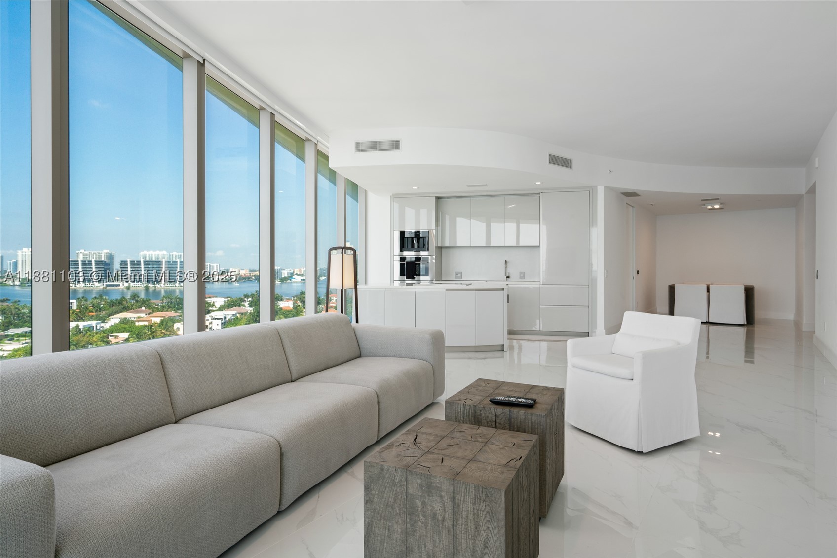 Sunny Isles Beach photo 4