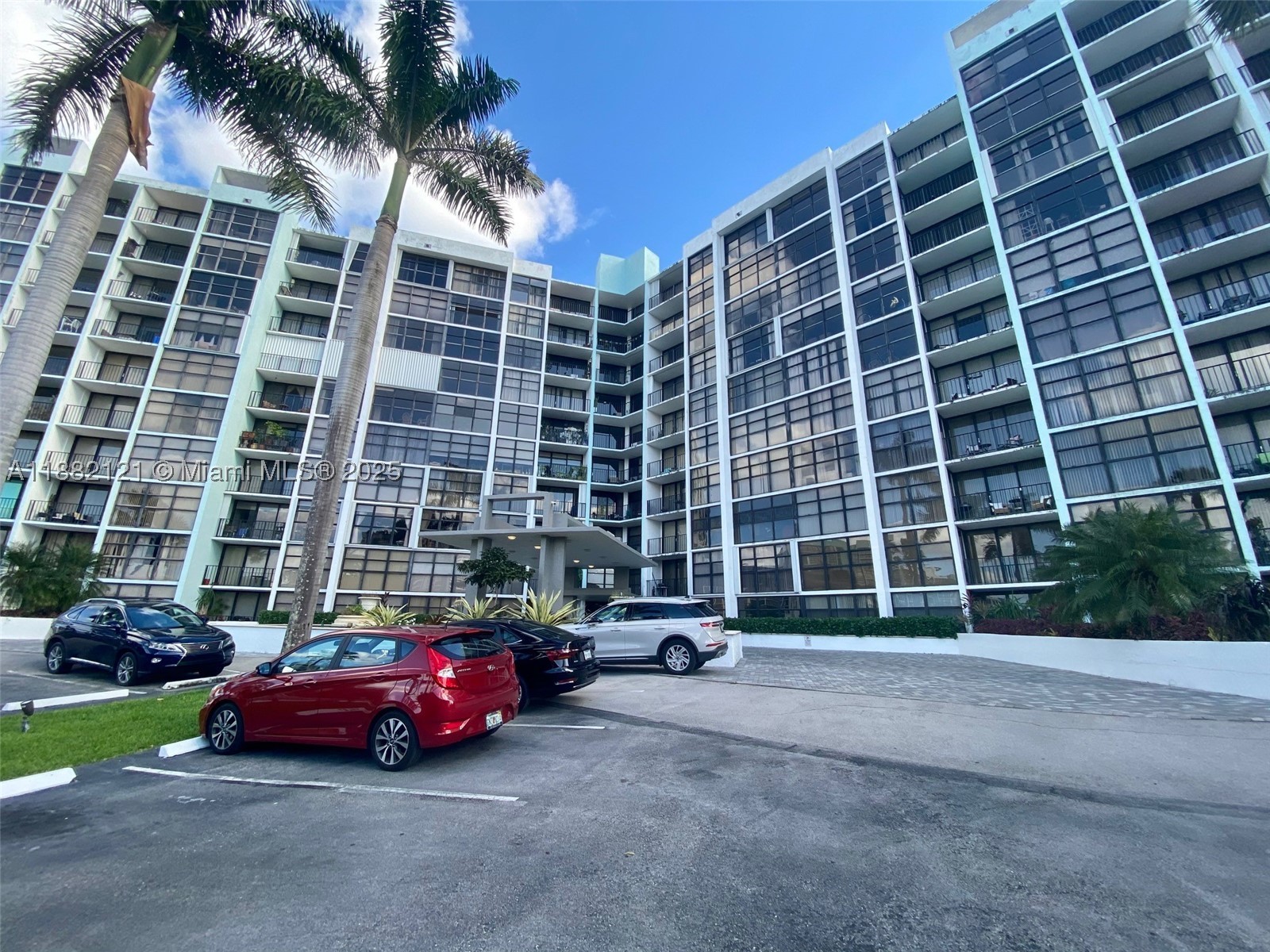 Hallandale Beach photo 1