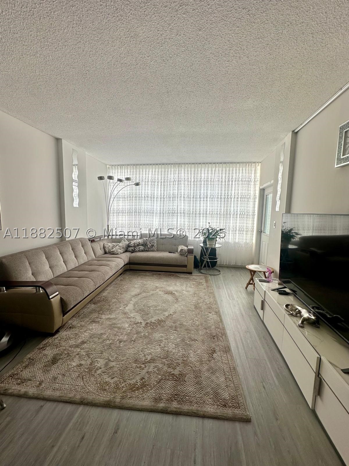 Hallandale Beach photo 1
