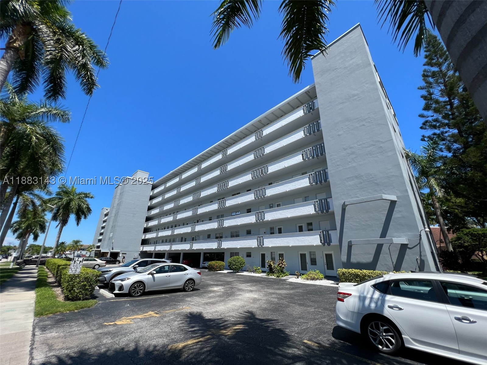 Hallandale Beach photo 1