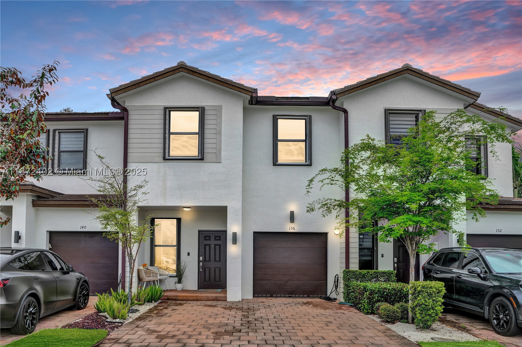 Pembroke Pines photo 1