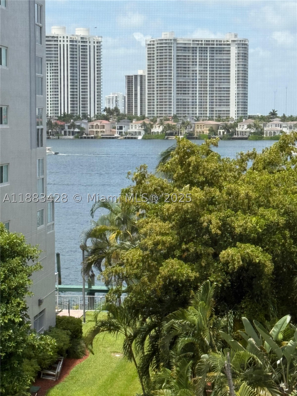 Sunny Isles Beach photo 1