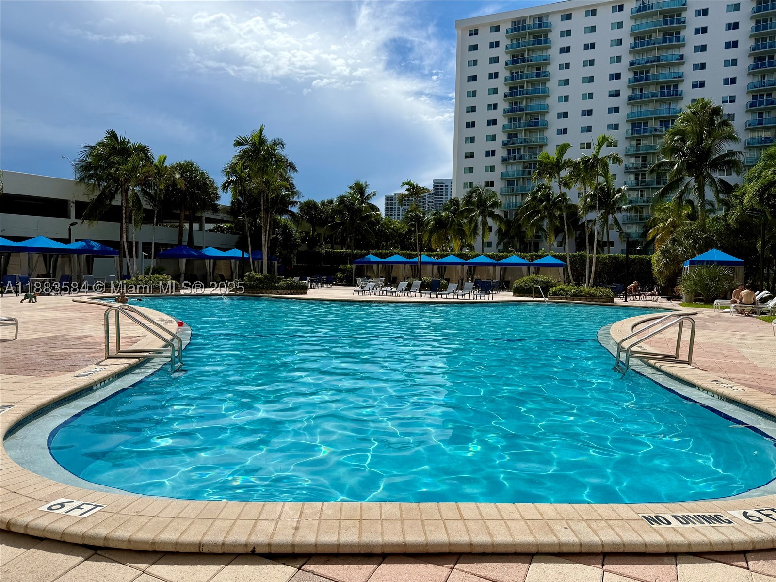Sunny Isles Beach photo 2