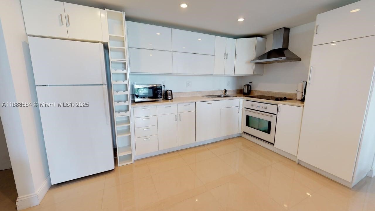 Sunny Isles Beach photo 3
