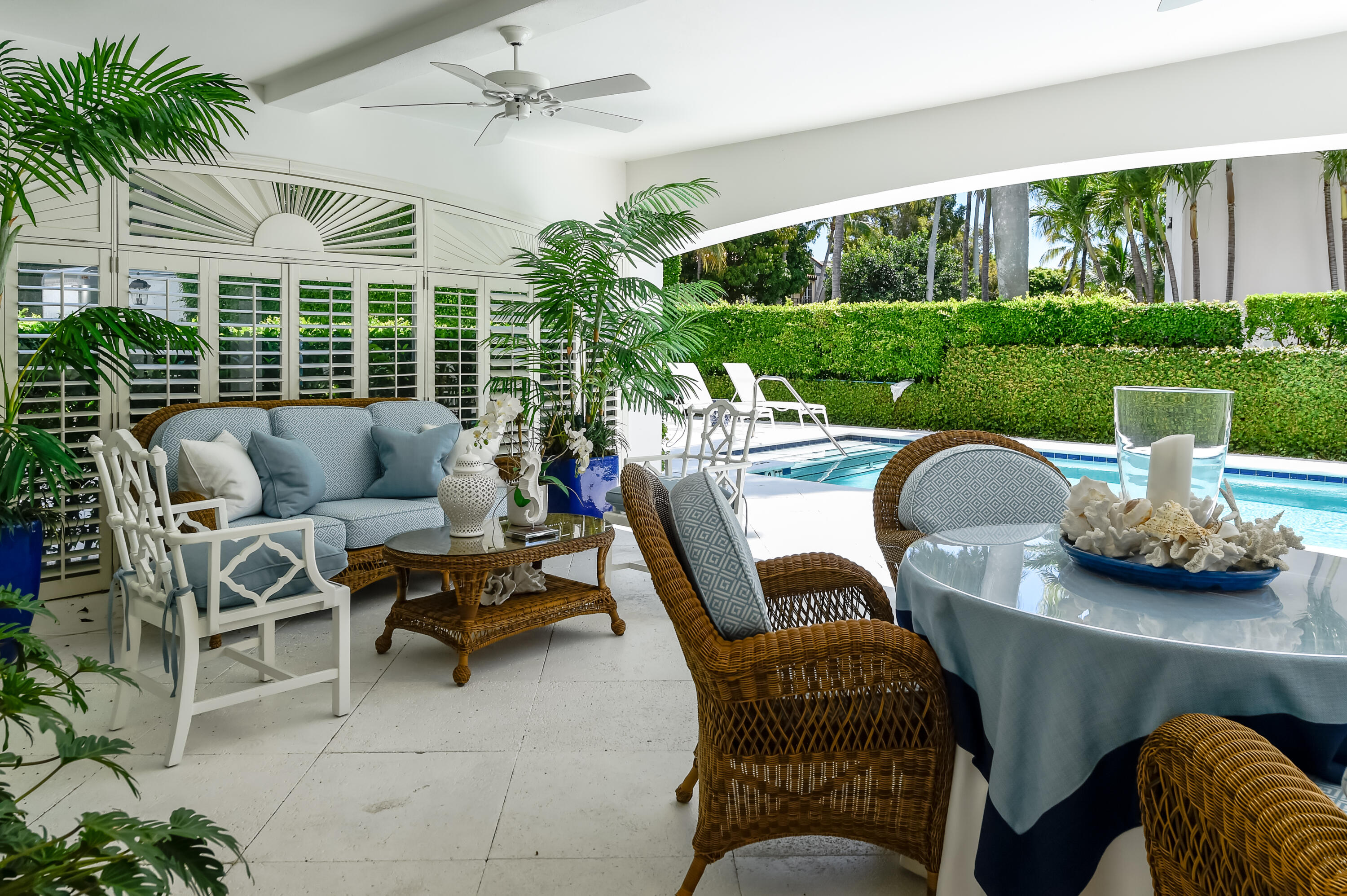 Palm Beach photo 1