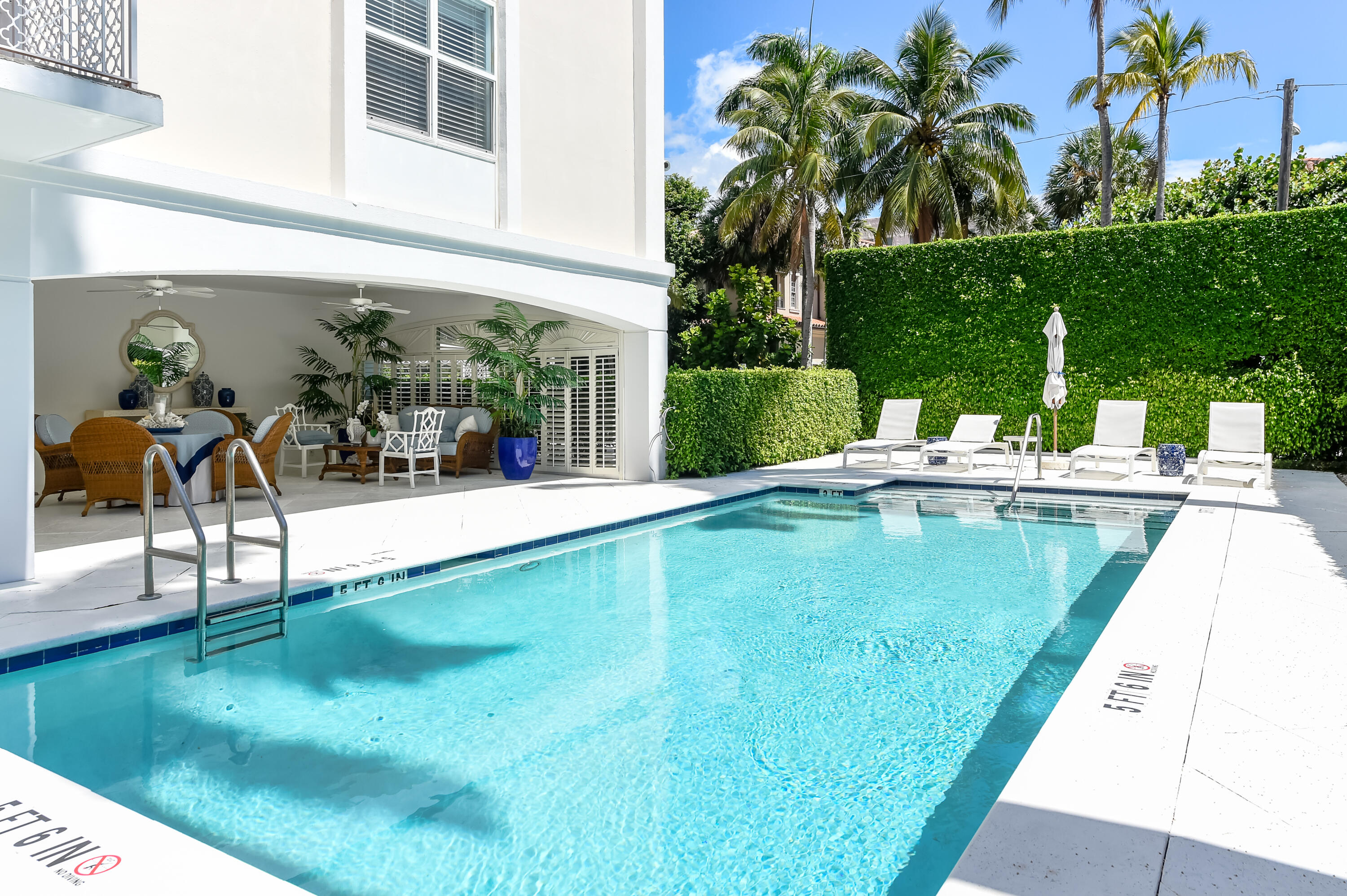 Palm Beach photo 2