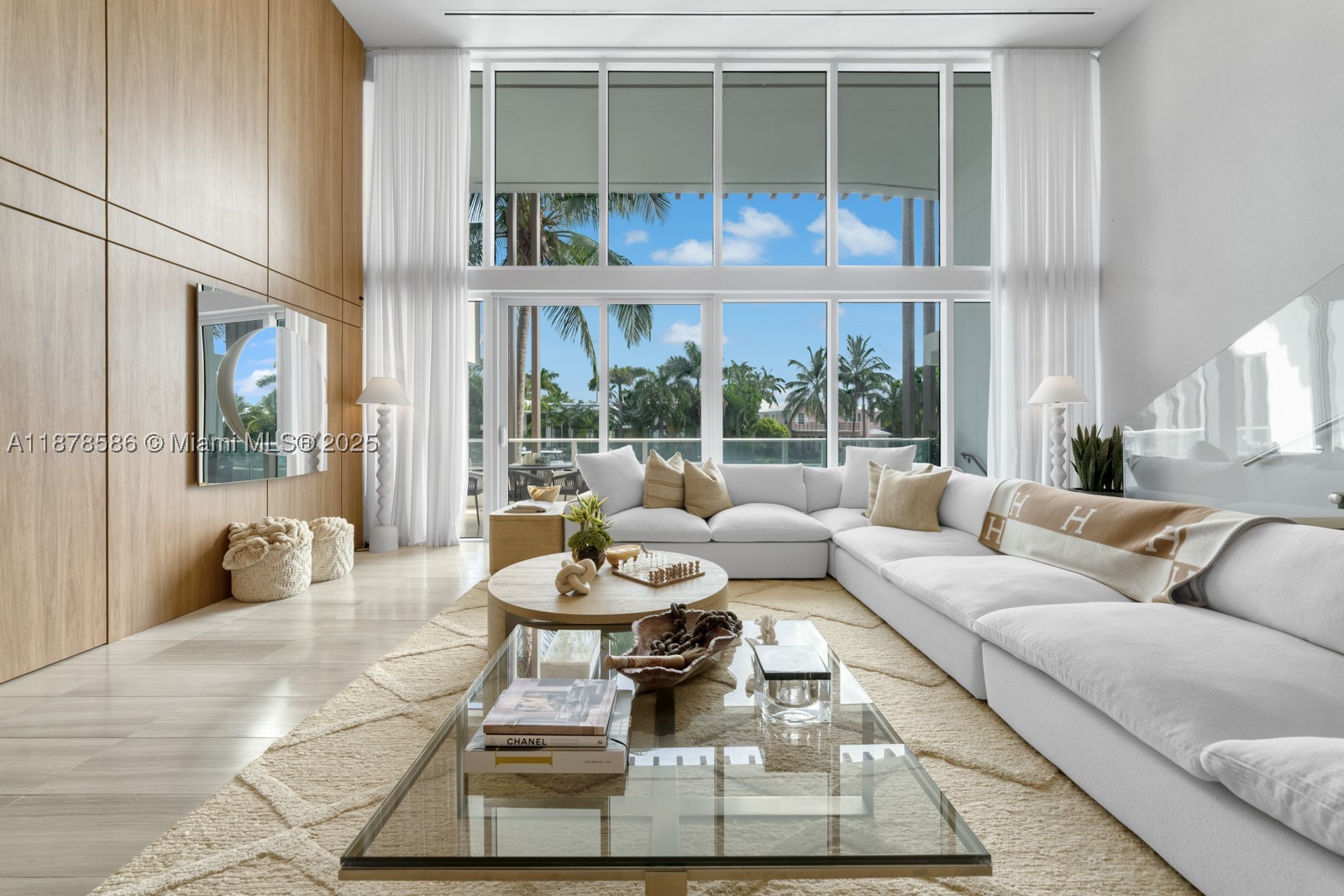 Miami Beach photo 1