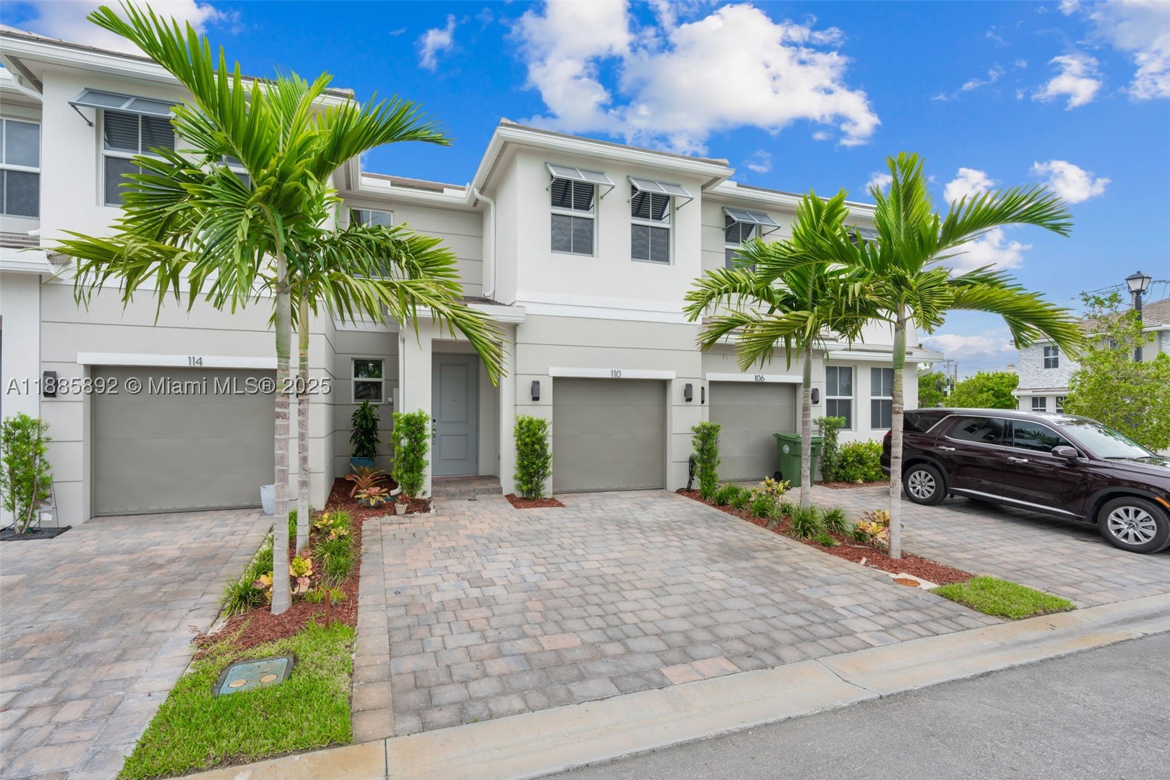 Pembroke Pines photo 3