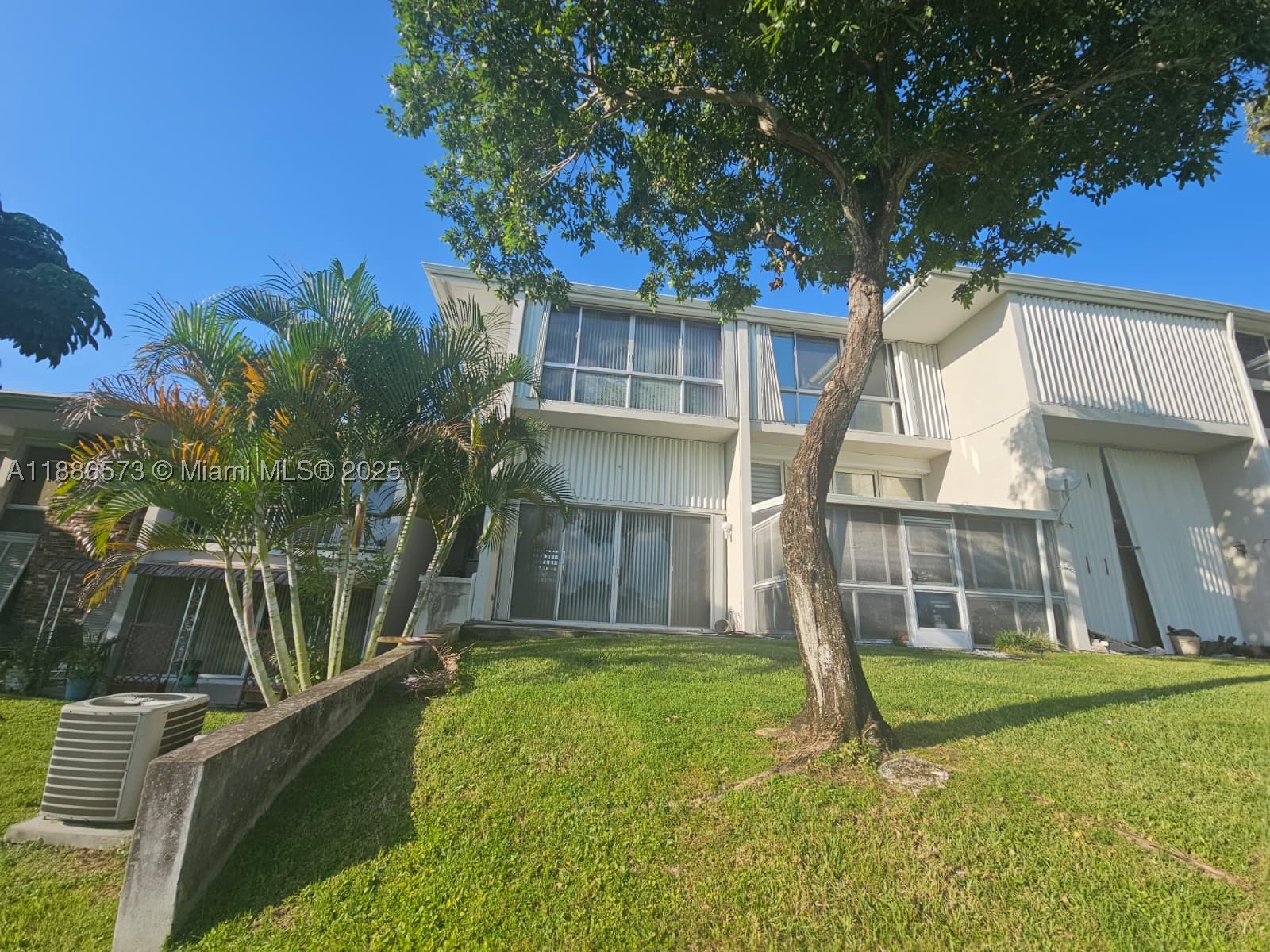 Hialeah photo 3