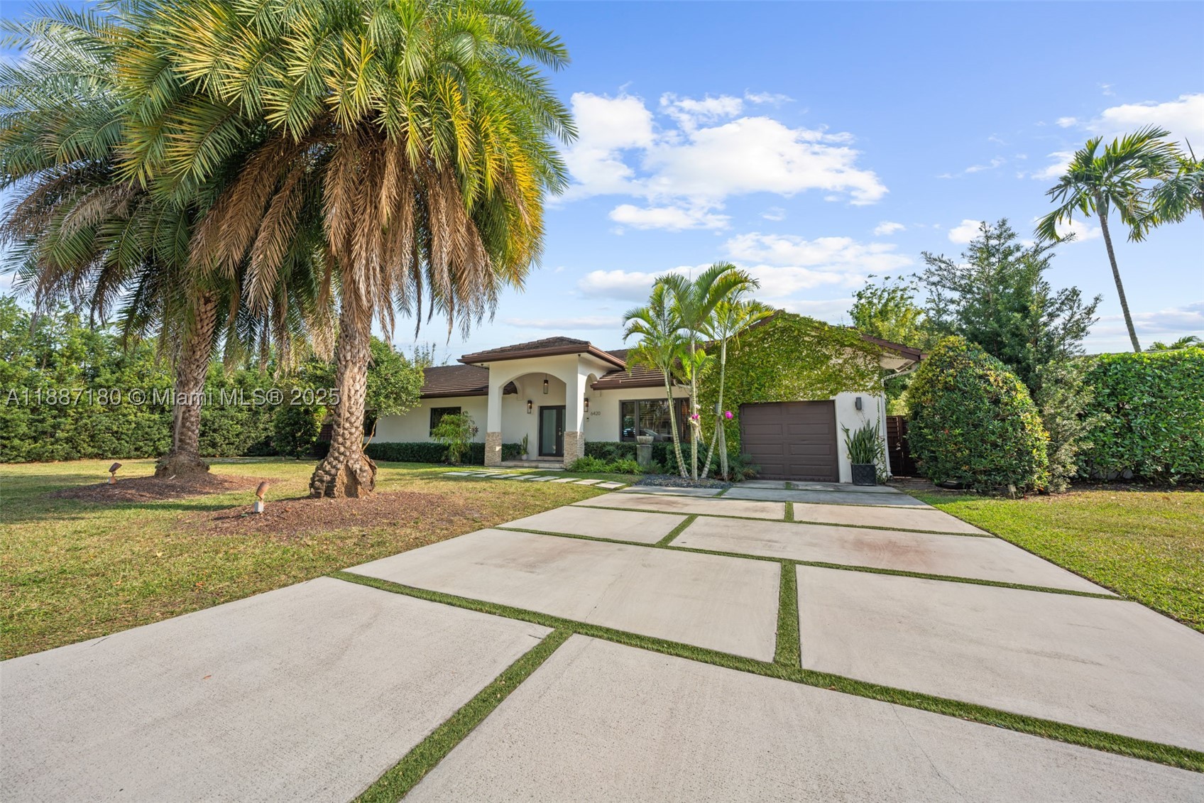 South Miami photo 4