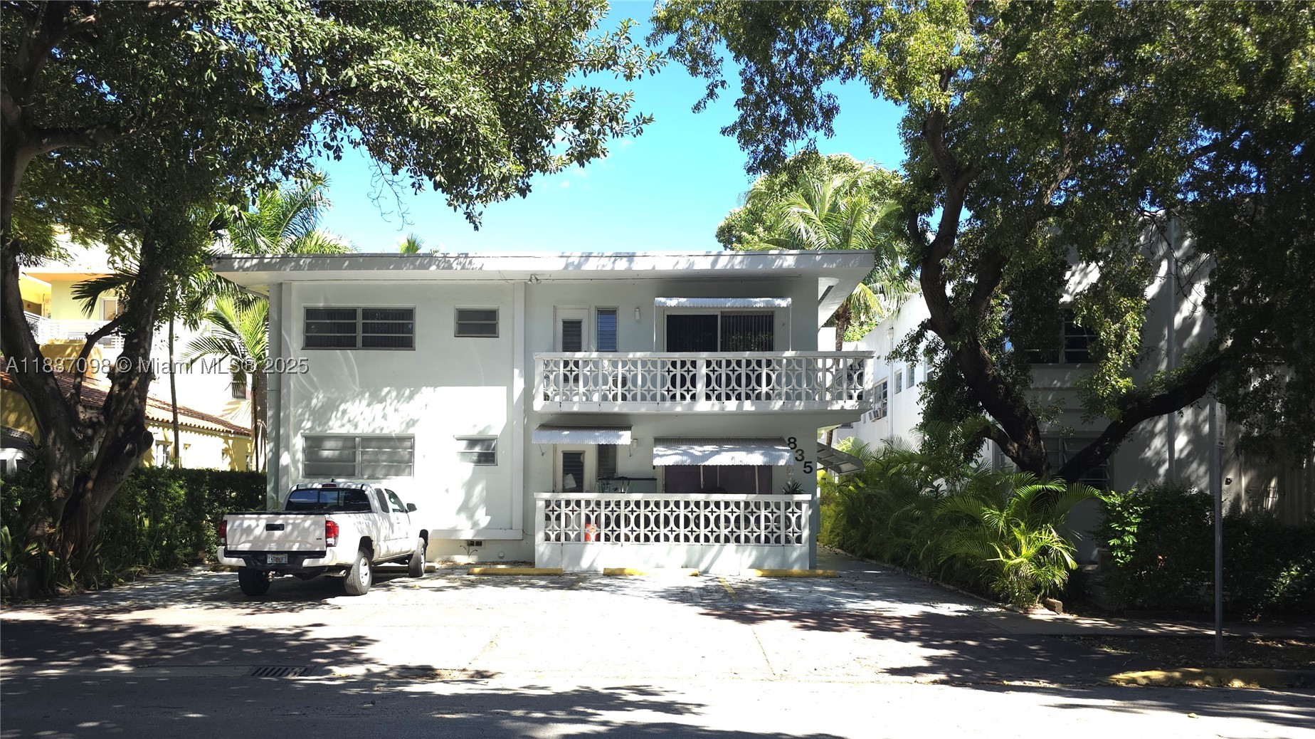 Miami Beach photo 1