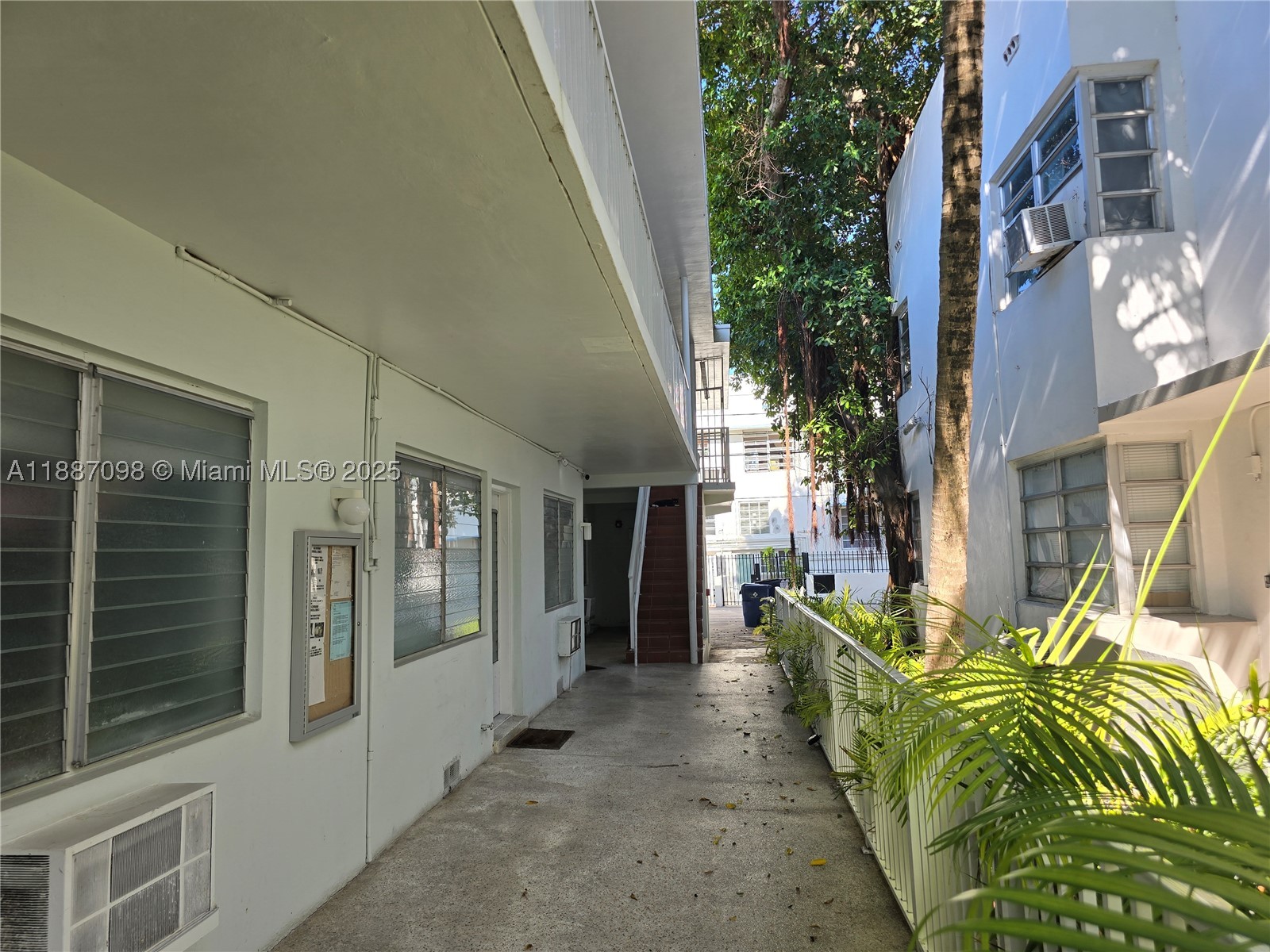 Miami Beach photo 2