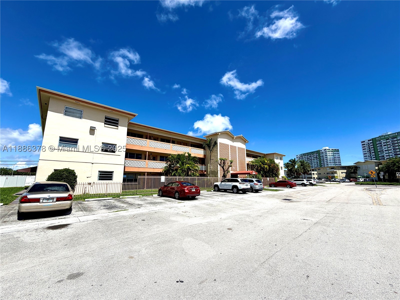 North Miami photo 3