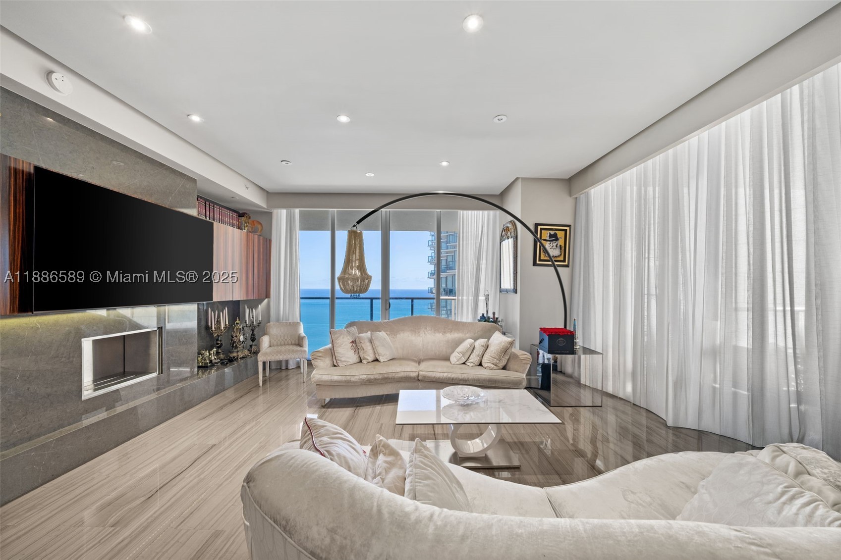 Bal Harbour photo 1