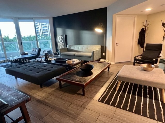 Aventura photo 1