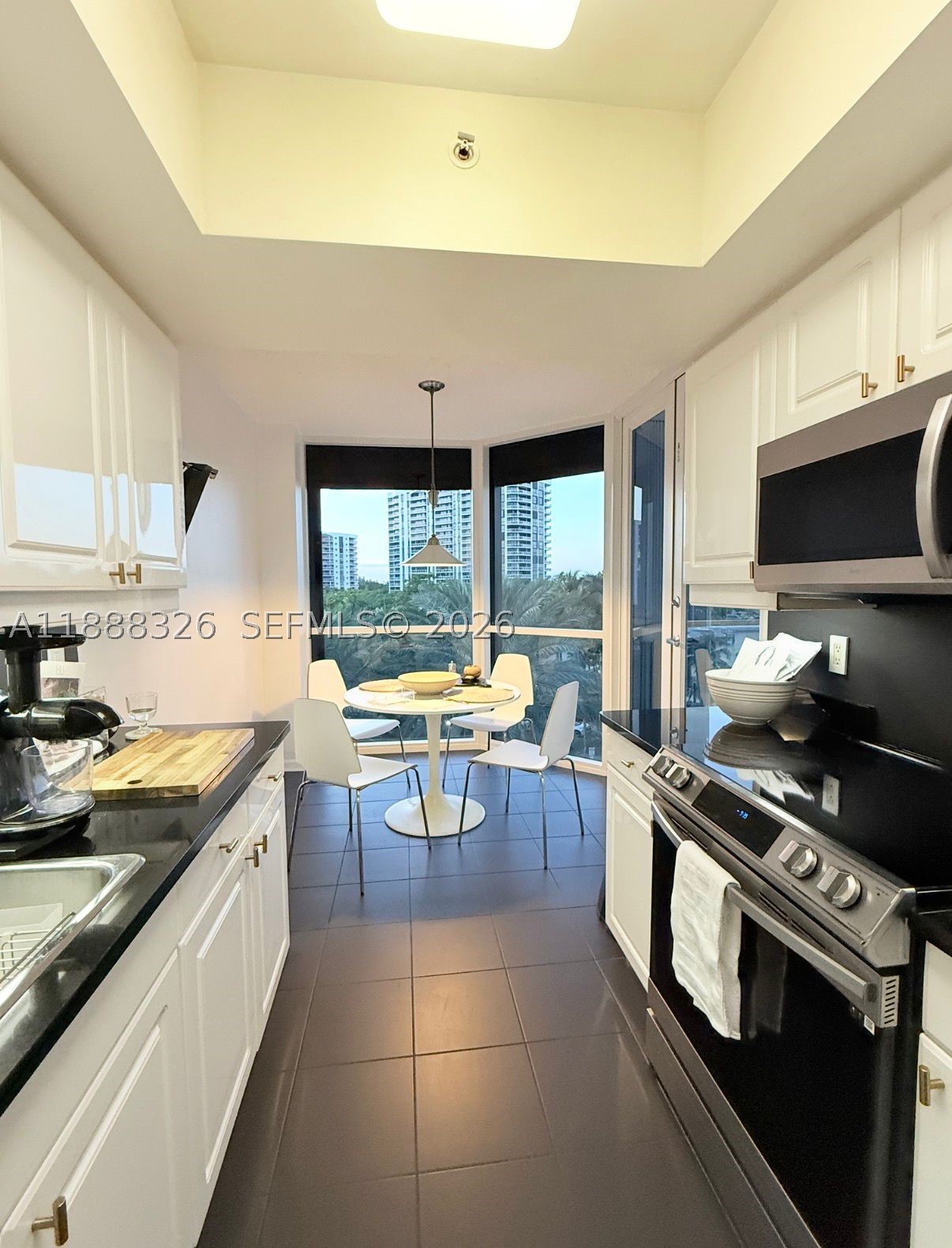 Aventura photo 5