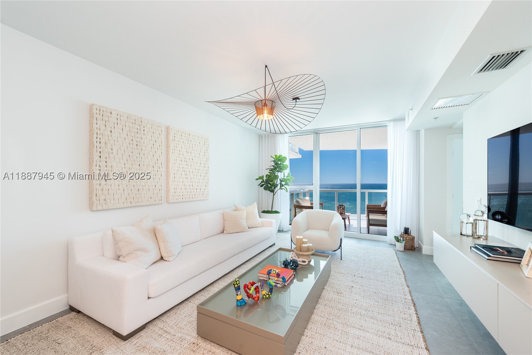 Miami Beach photo 1