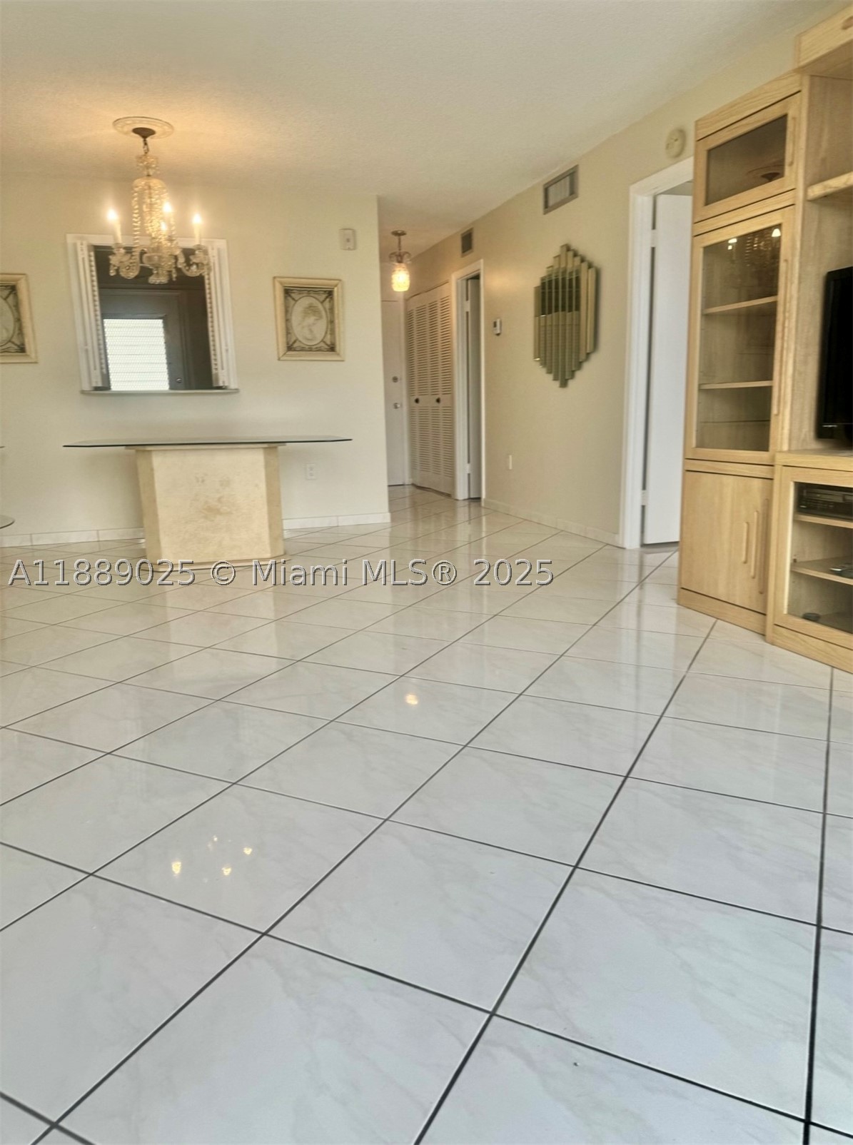 North Miami Beach photo 4