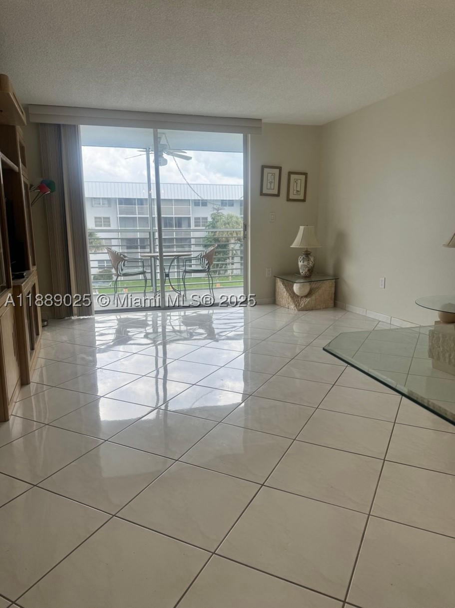 North Miami Beach photo 5