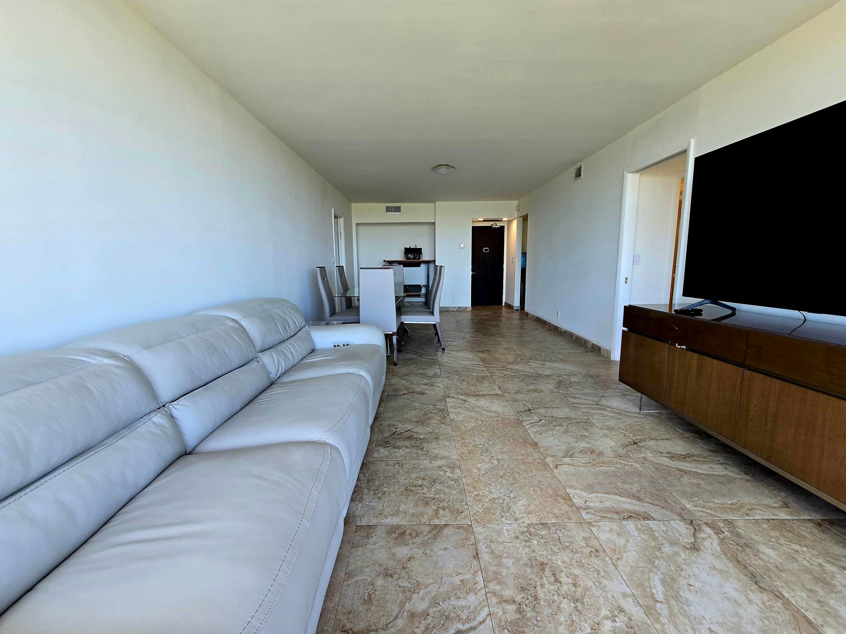 Aventura photo 2