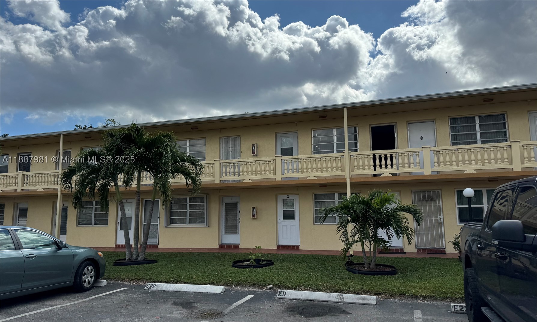 Miami Gardens photo 1