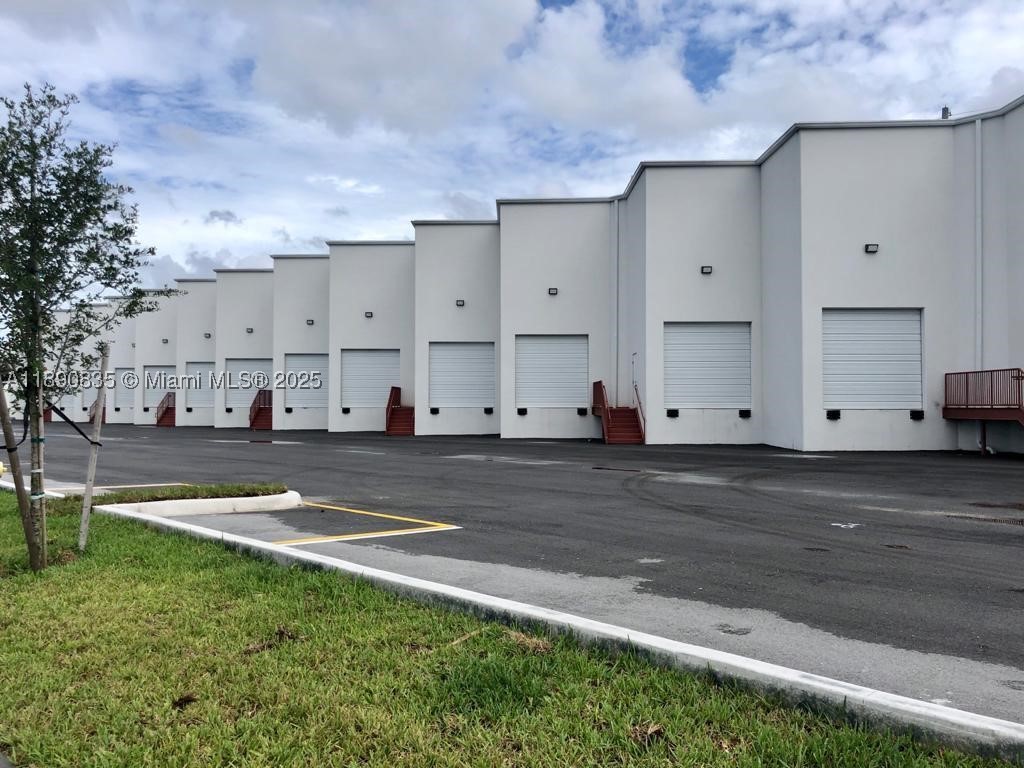 Hialeah Gardens photo 3