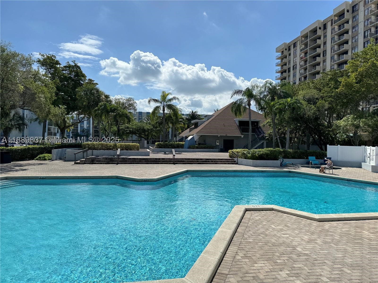 North Miami photo 5