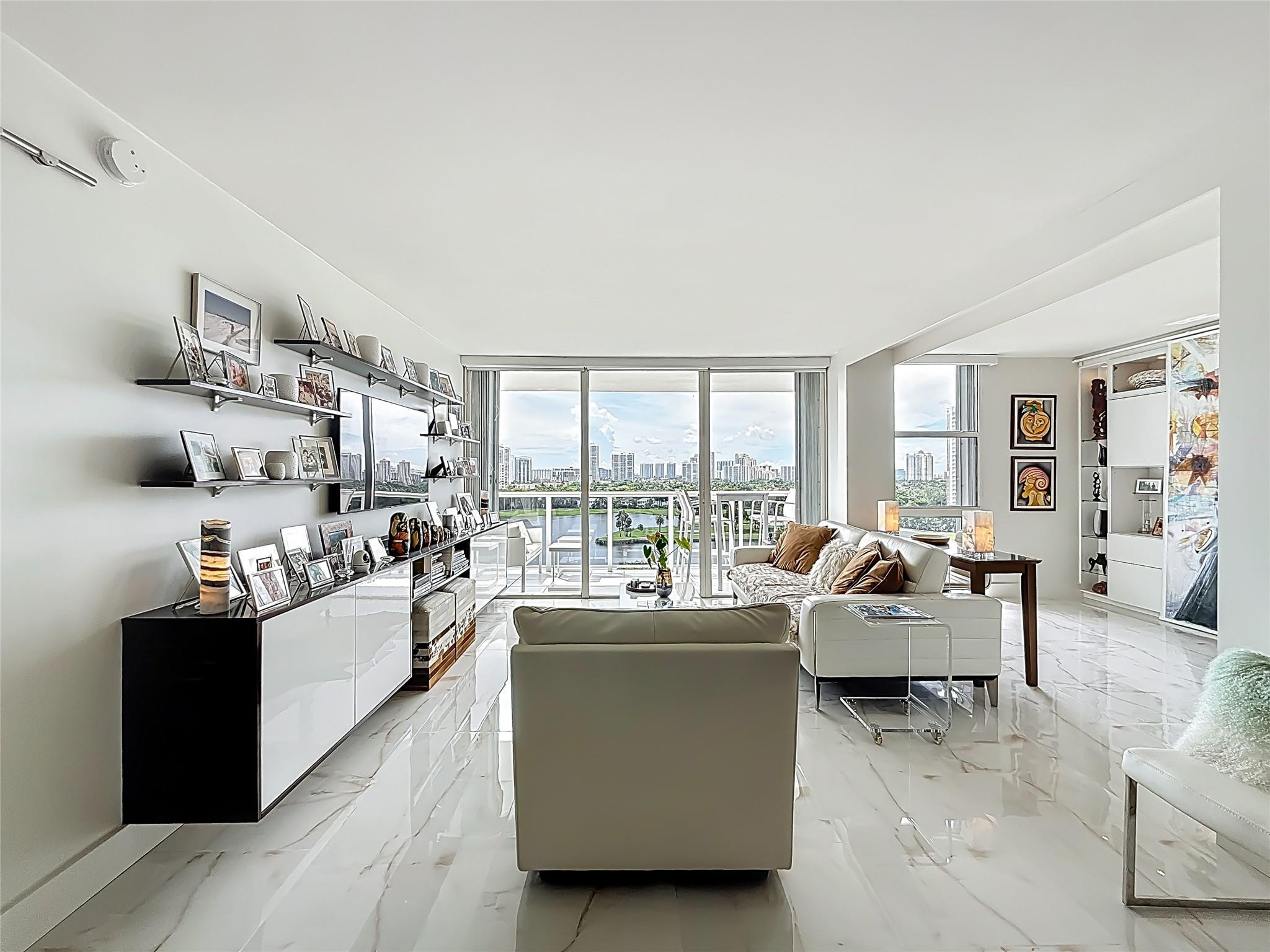 Aventura photo 1