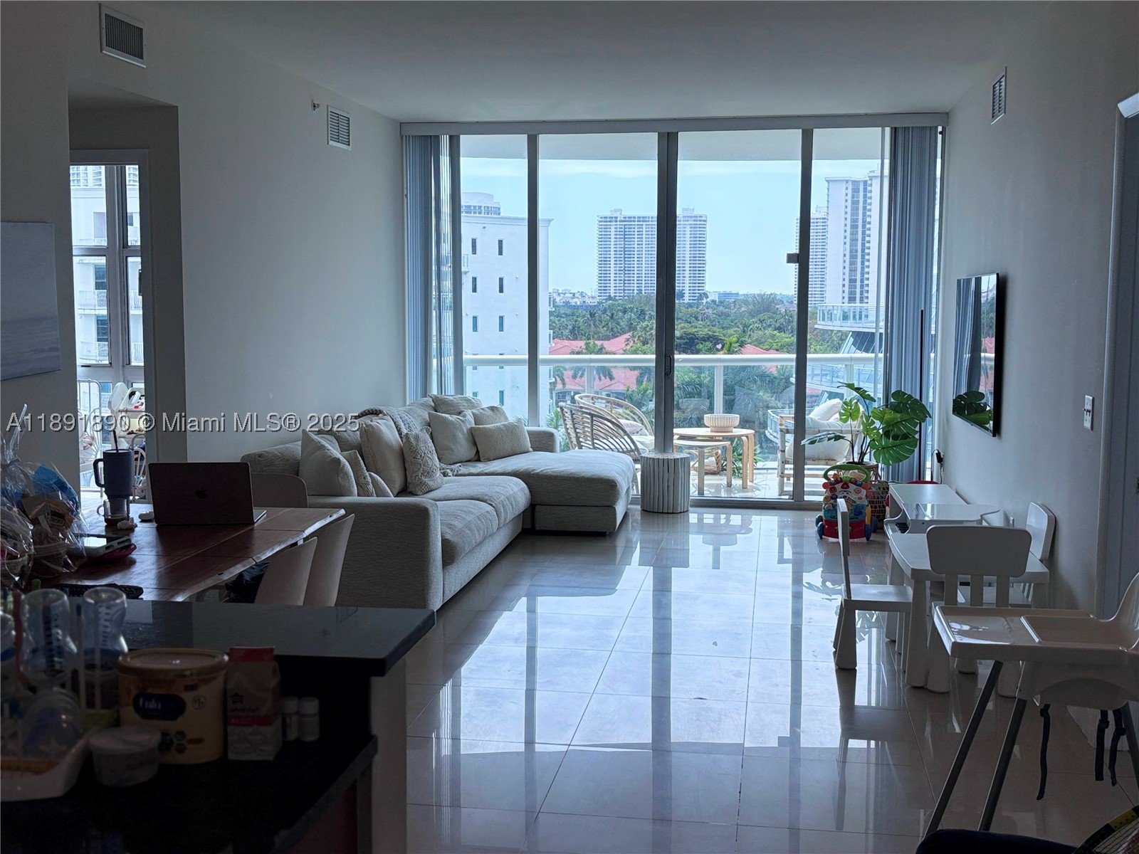 Aventura photo 4