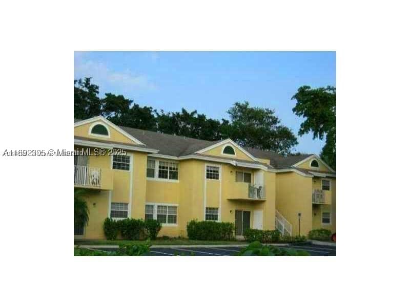 Pembroke Pines photo 1