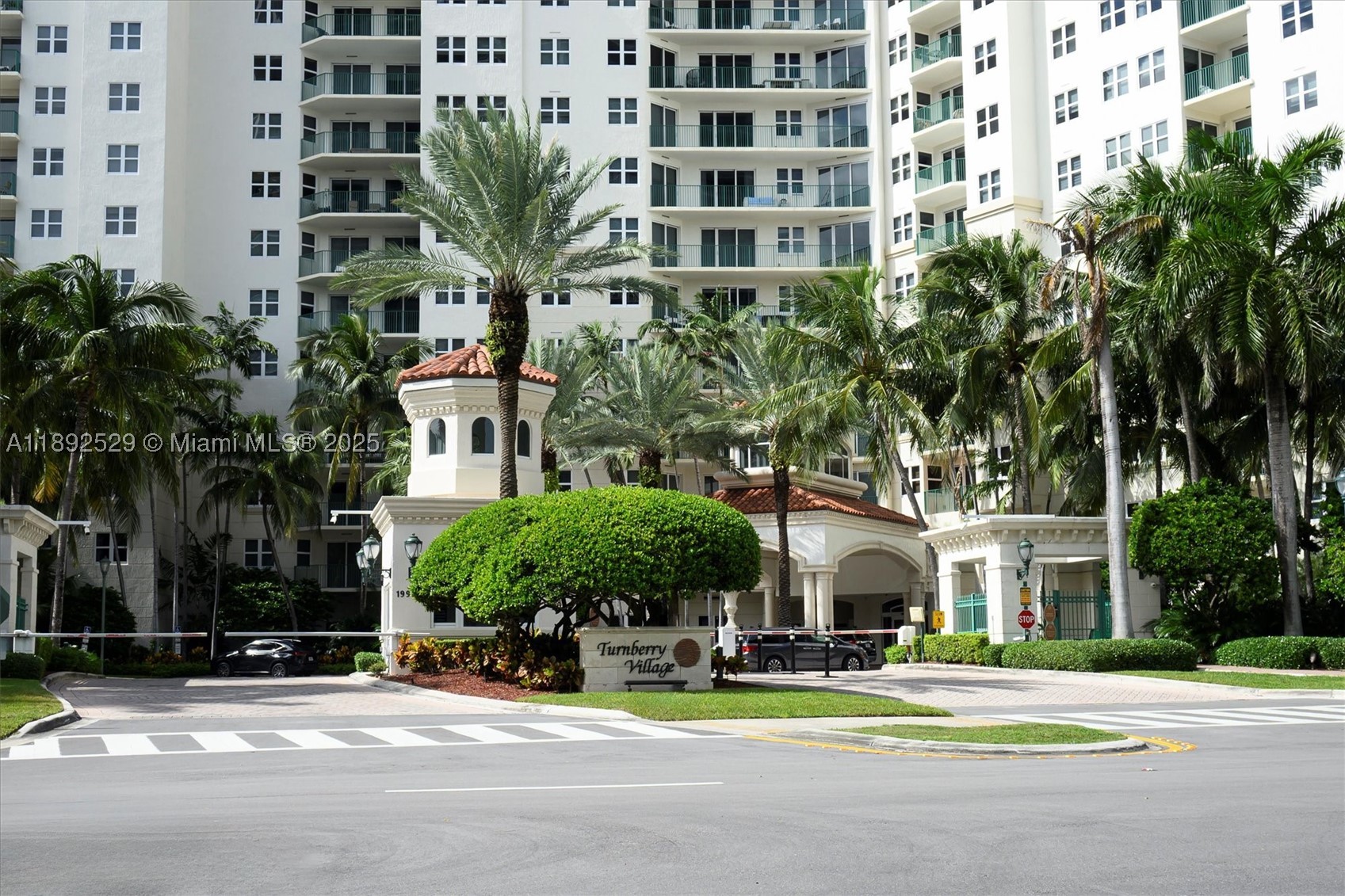 Aventura photo 3