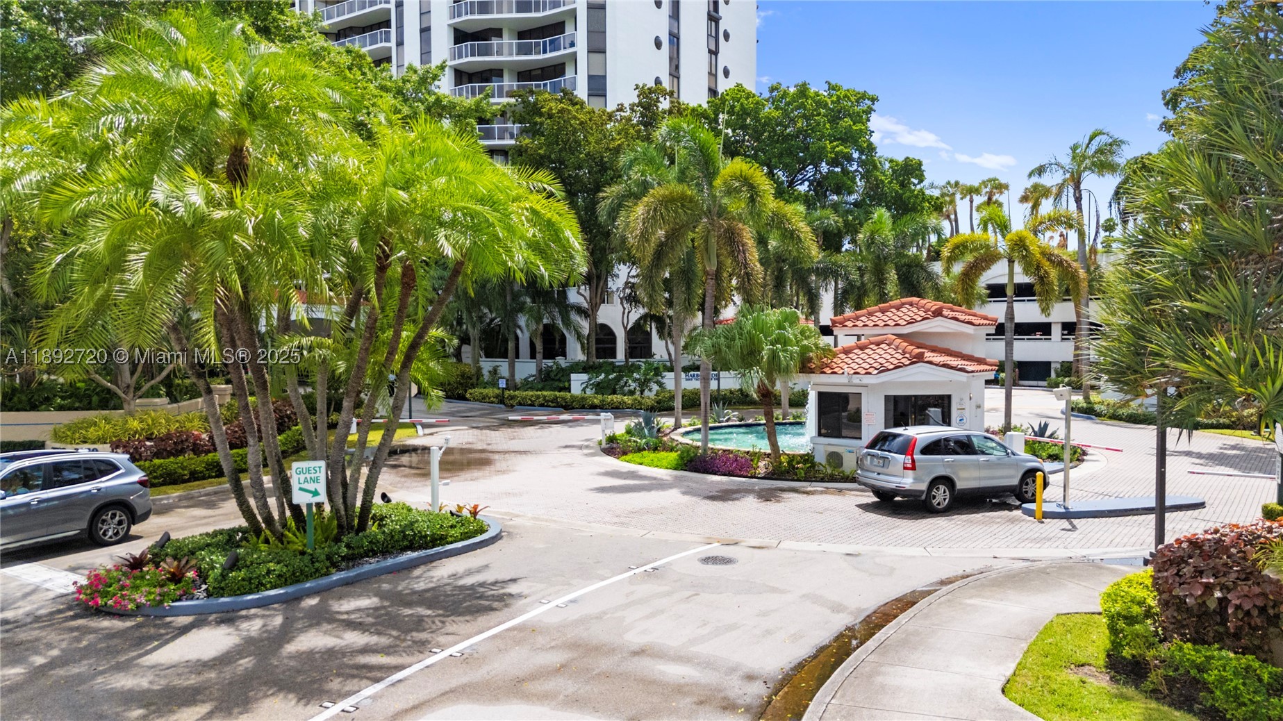 Aventura photo 5