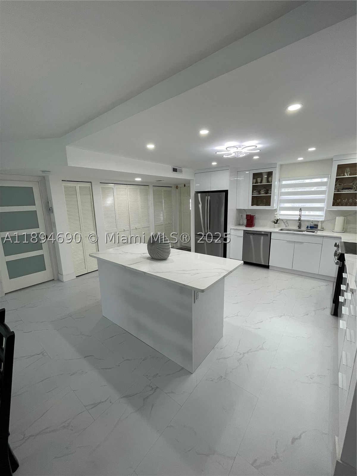 Pembroke Pines photo 2