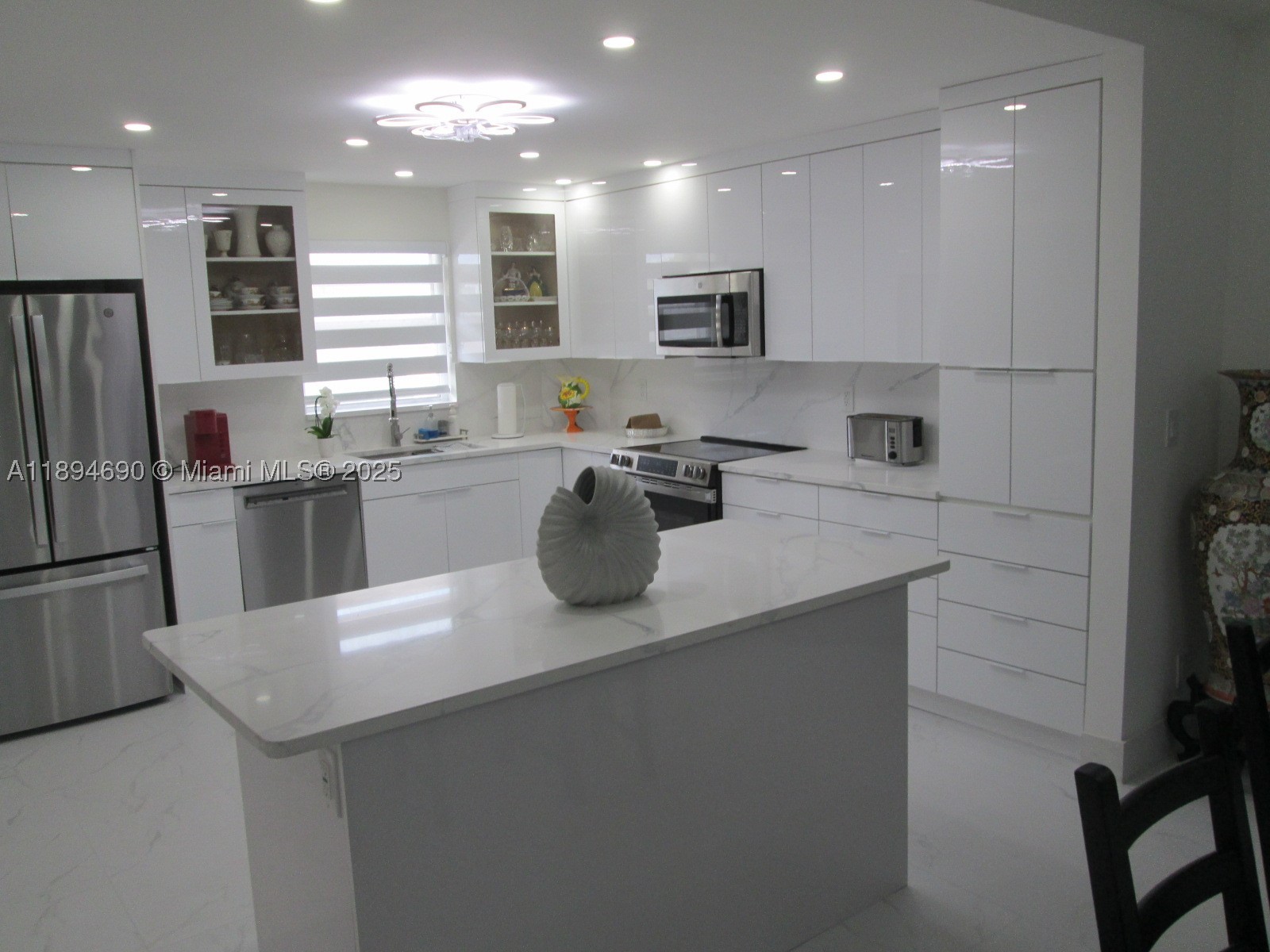 Pembroke Pines photo 4