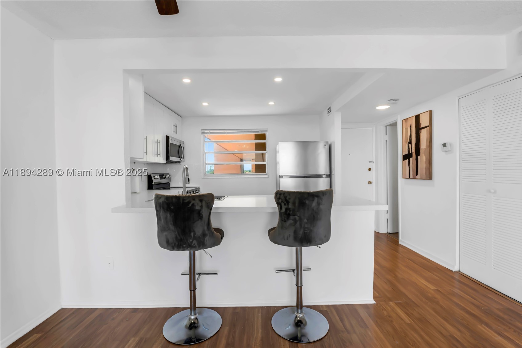 North Miami Beach photo 1