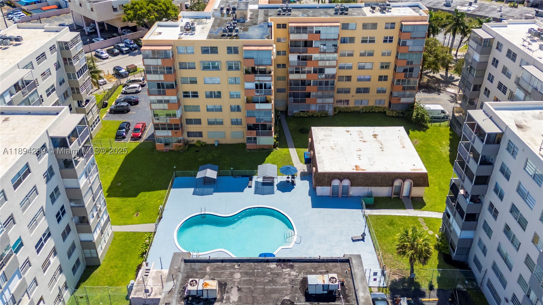 North Miami Beach photo 3