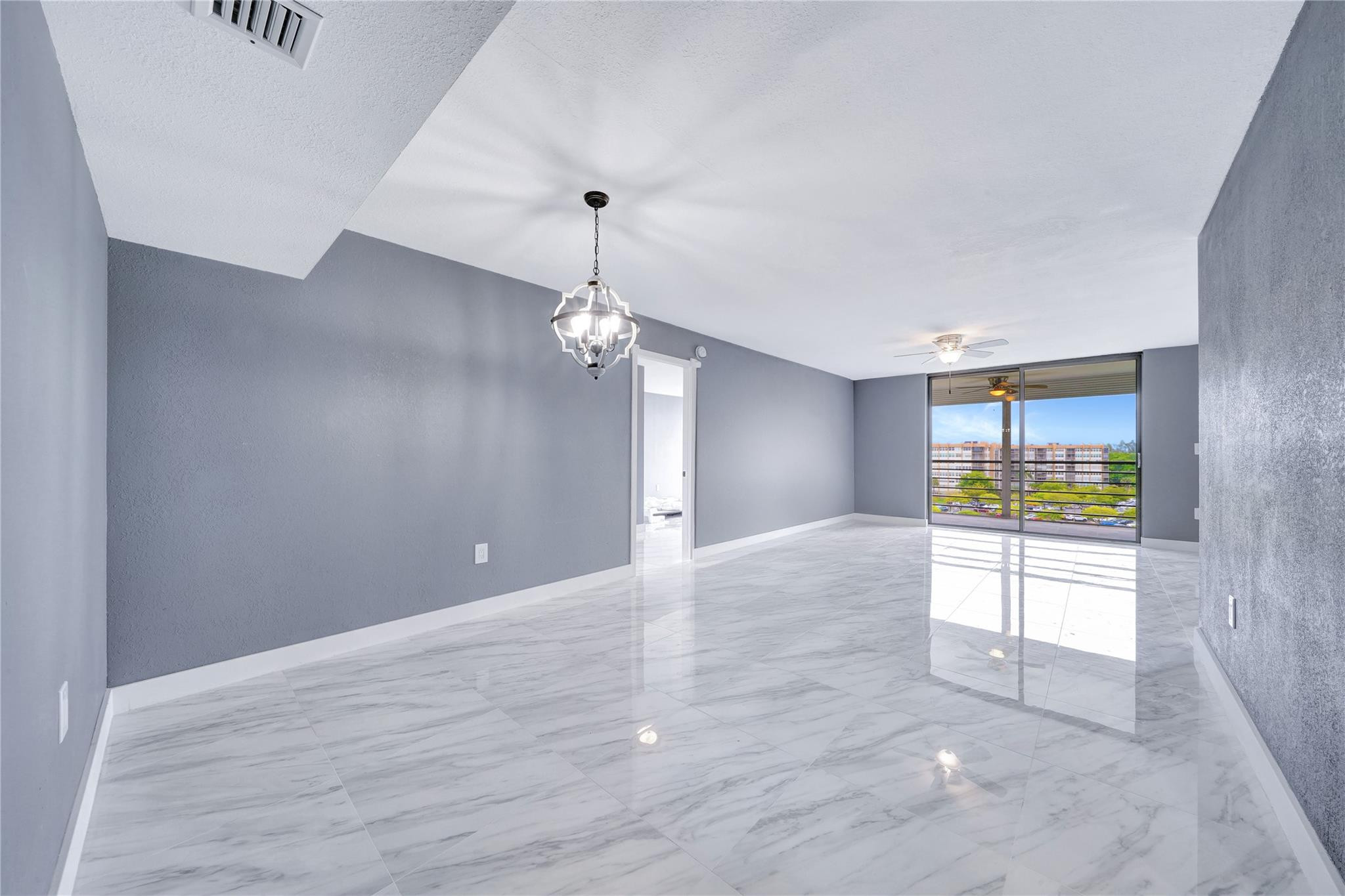 Pembroke Pines photo 1