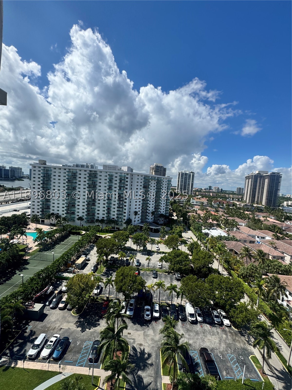 Sunny Isles Beach photo 2