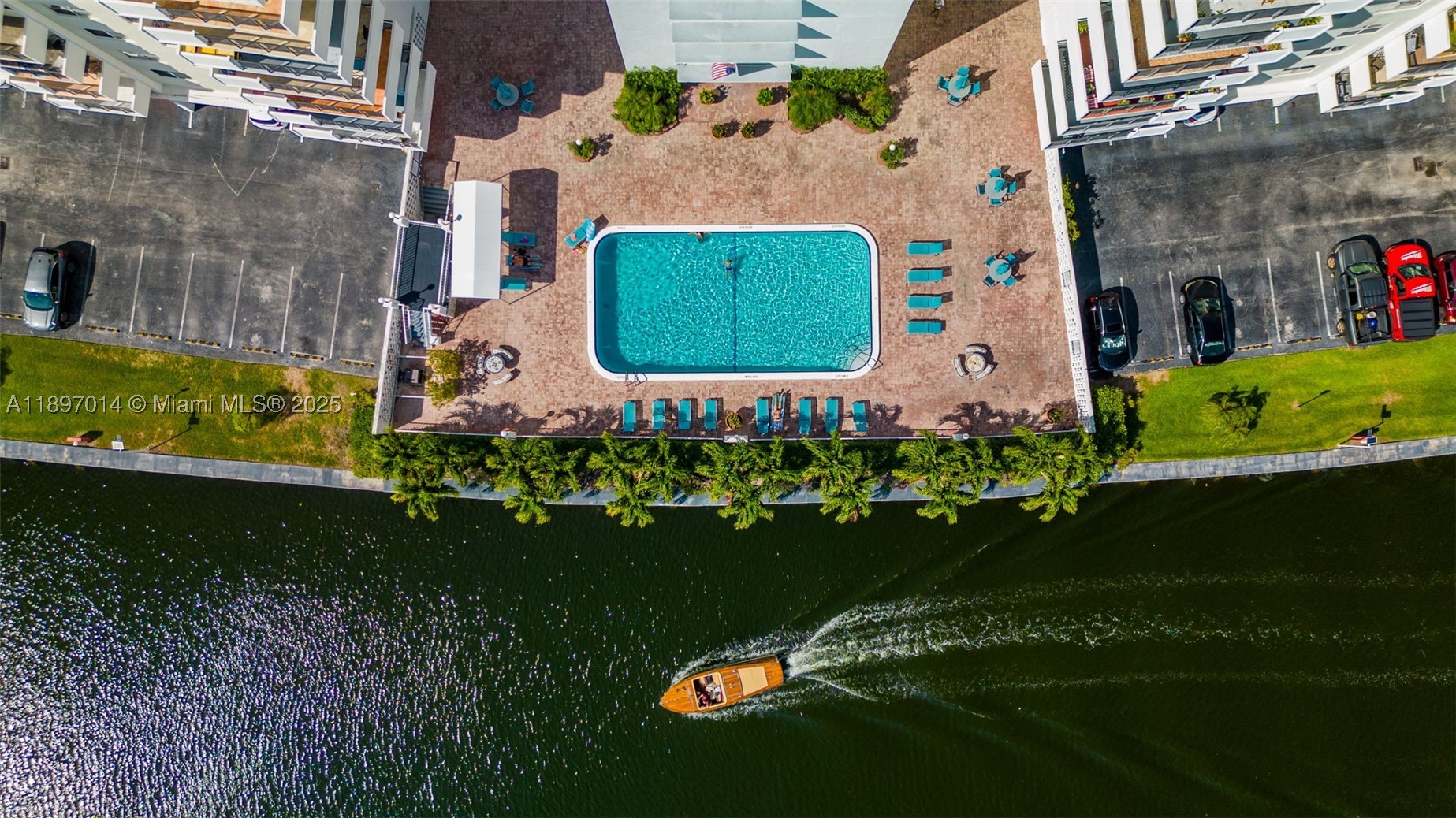 Hallandale Beach photo 4