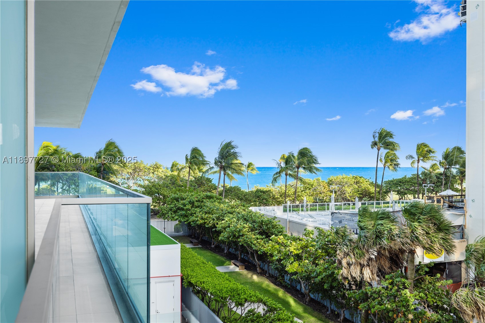 Bal Harbour photo 1