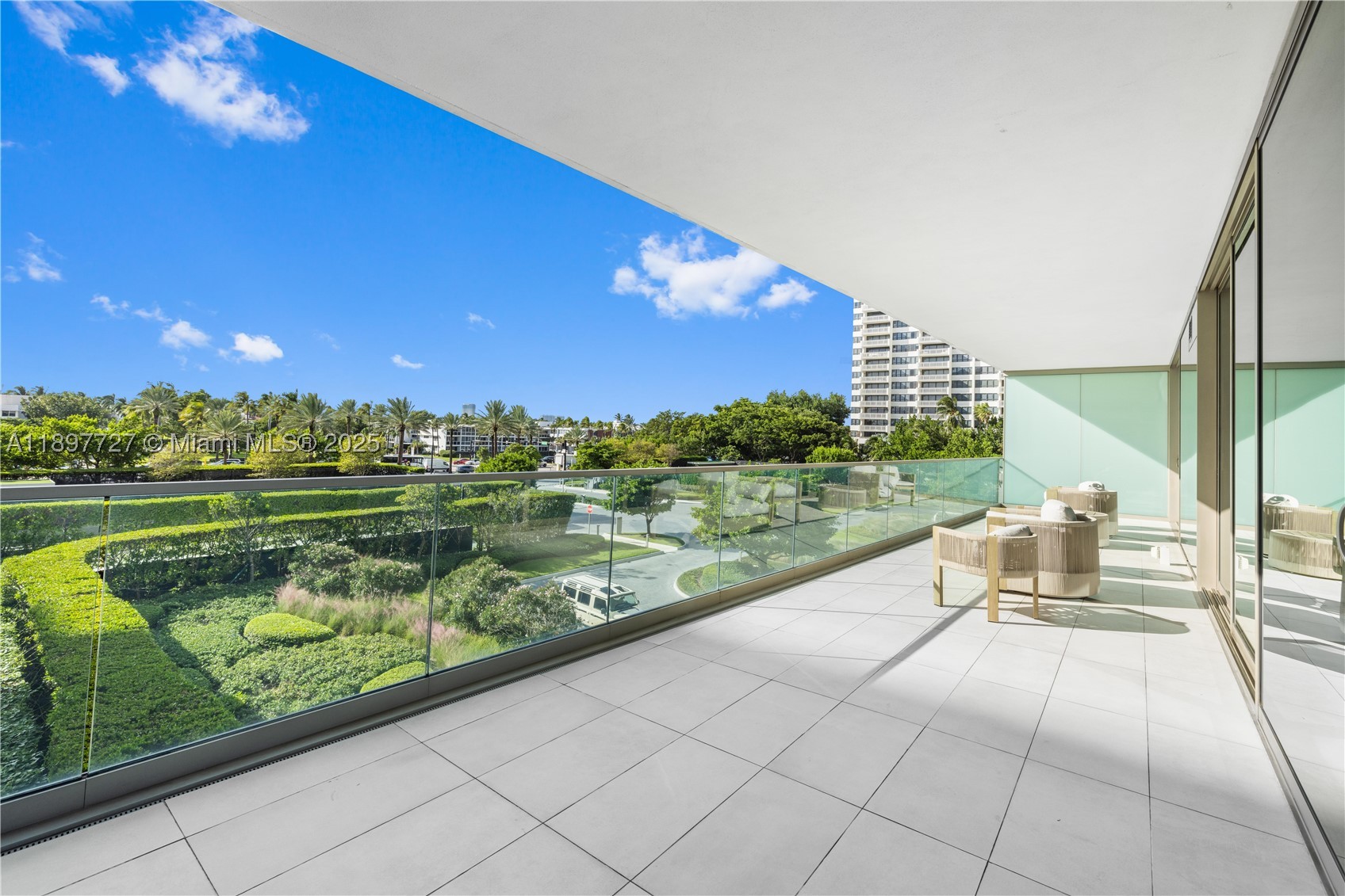 Bal Harbour photo 2