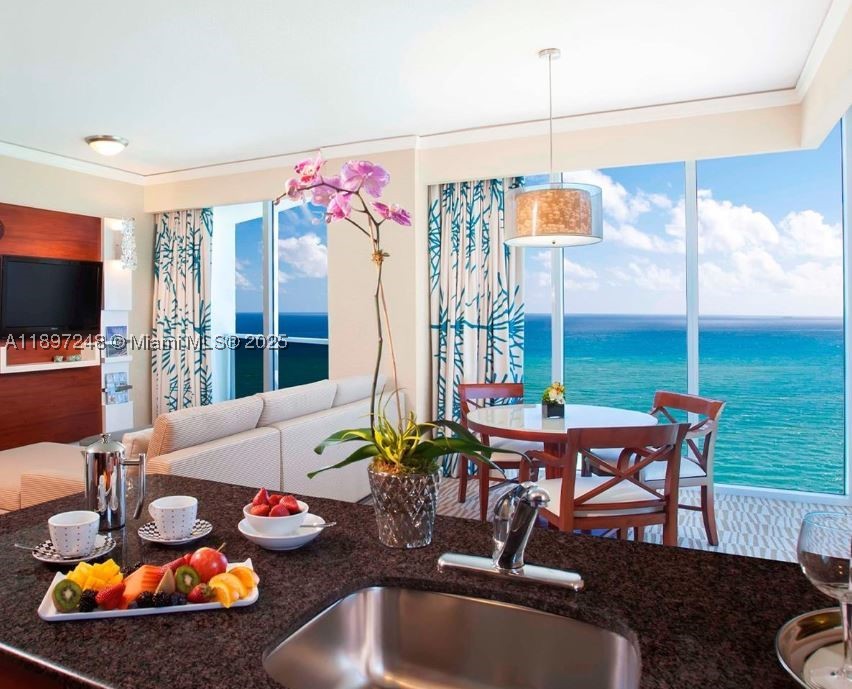 Sunny Isles Beach photo 1